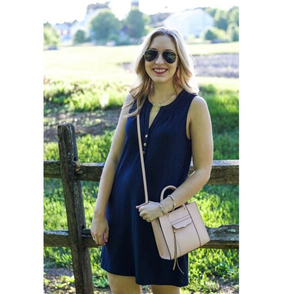 Lilly Pulitzer Essie Mini Dress Smocked Sleeveless Solid Navy Resort S 271053 - Picture 1 of 12